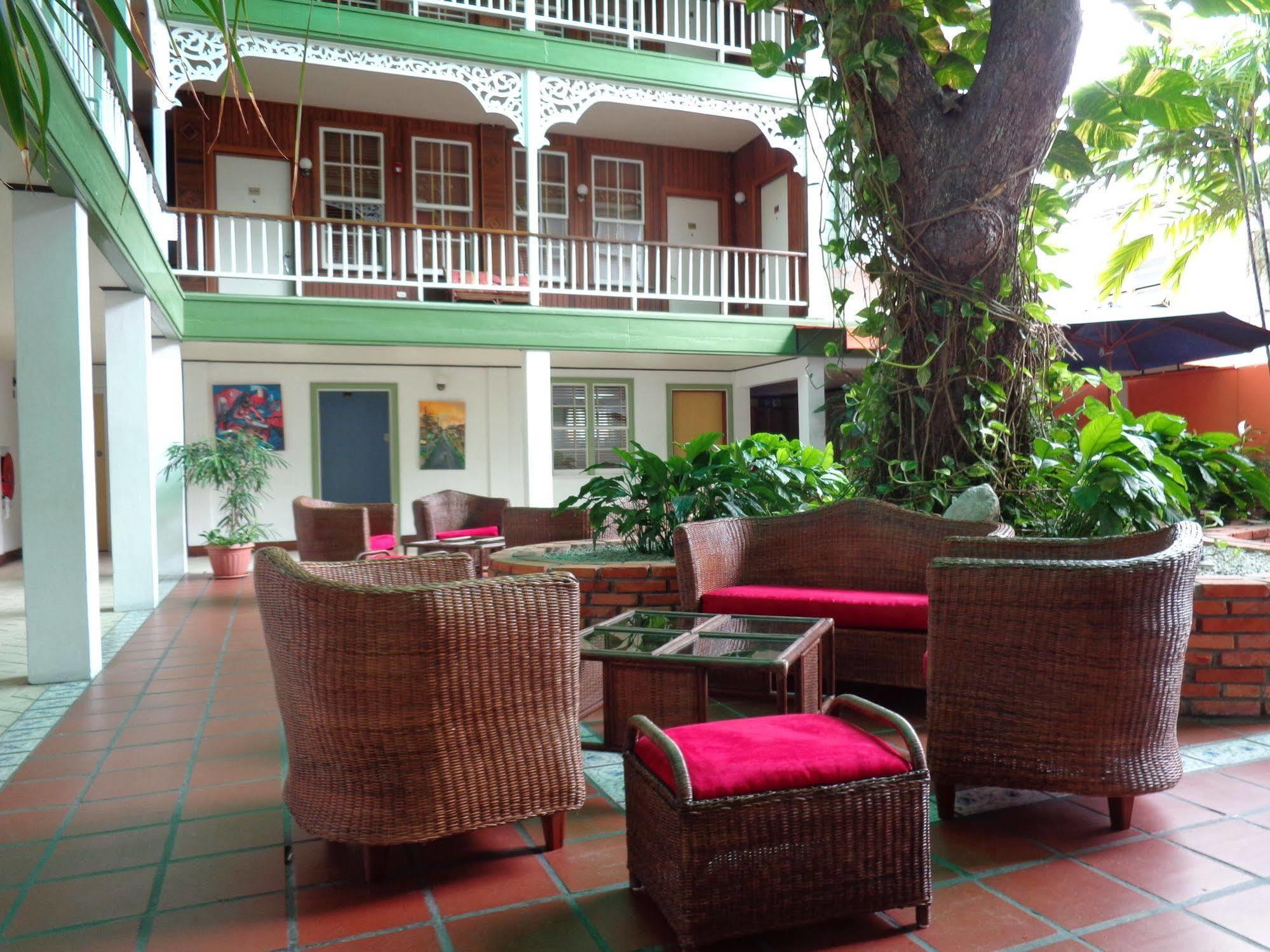 Cara Lodge Hotel Georgetown Exterior photo